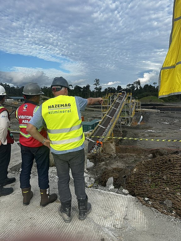 Workers at the coal processing plant in Indonesia assess progress. Coal washing with a processing plant from allmineral.