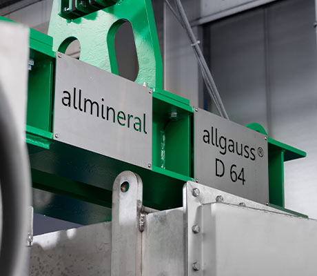 allgauss®-Starkfeldmagnetscheider Seitliche Ansicht von allgauss®-Anlage